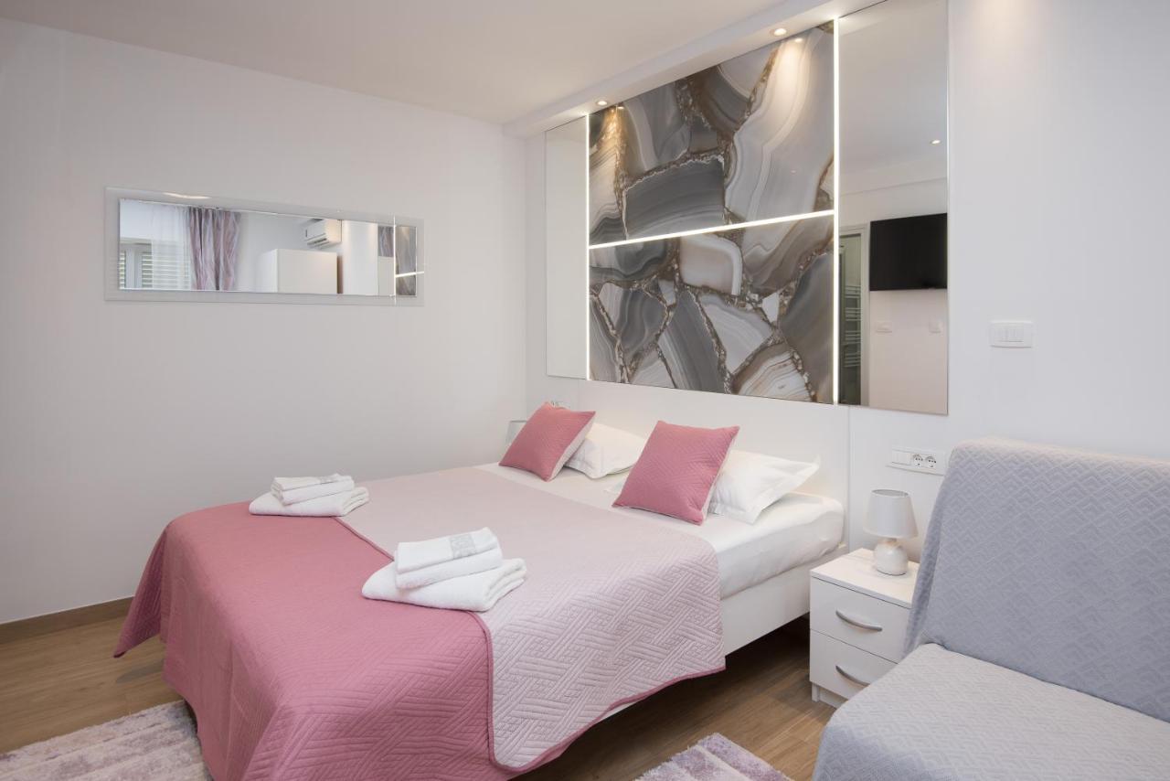 Luxury Studio Apartment Honeymoon 斯普利特 外观 照片